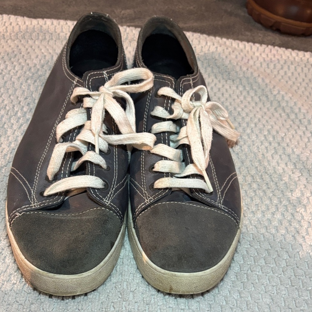 Diesel Men's Gray Casual Sneakers with White Laces